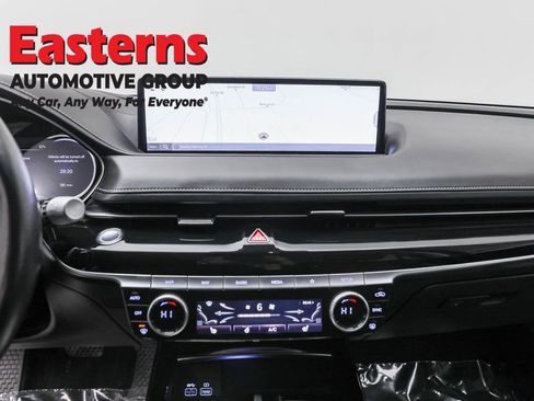 Used 2023 Genesis G80 2.5T image 12