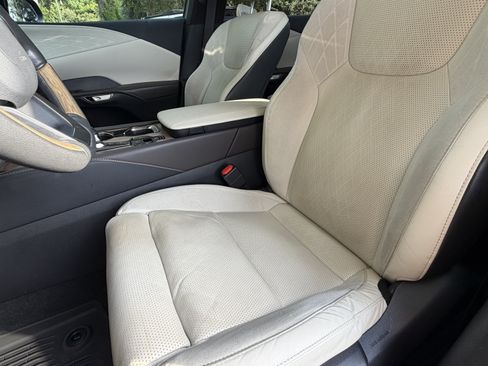 Used 2023 Lexus RX 350 w/ Cold Area Package AWD/4WD image 16