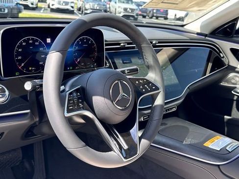 New 2026 Mercedes-Benz E 350 4MATIC Sedan image 20