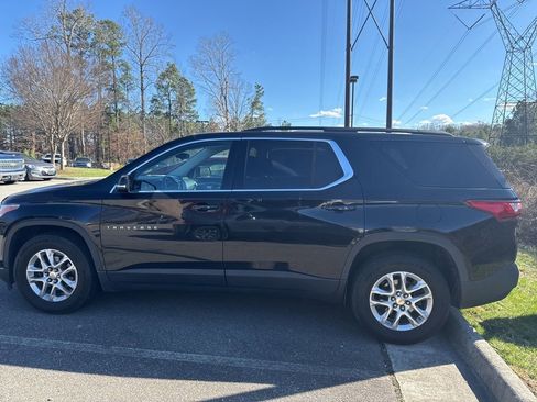 Used 2019 Chevrolet Traverse LT image 6