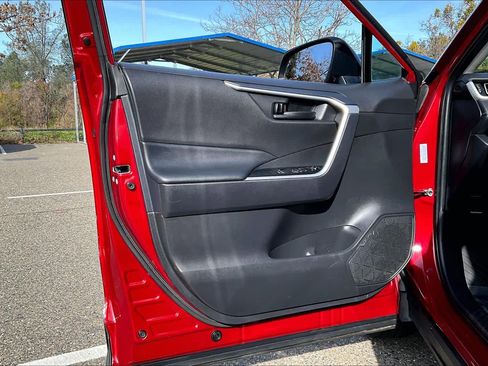 Certified 2024 Toyota RAV4 LE image 21