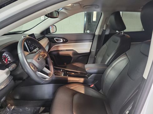 Used 2022 Jeep Compass Limited AWD/4WD image 18