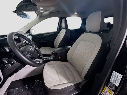 Used 2023 Ford Escape Active image 22