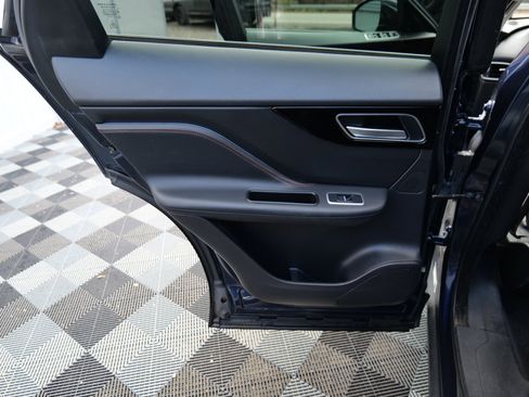 Used 2018 Jaguar F-PACE Prestige image 45