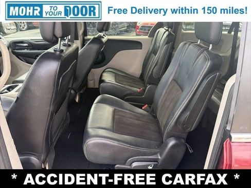 Used 2020 Dodge Grand Caravan SXT image 29