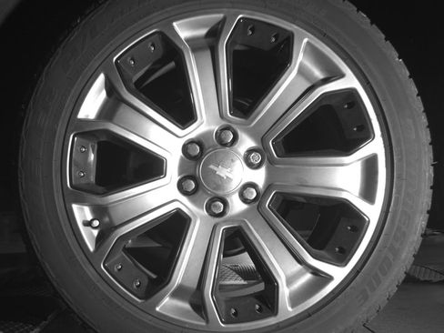 Used 2019 Chevrolet Tahoe Premier AWD/4WD image 10