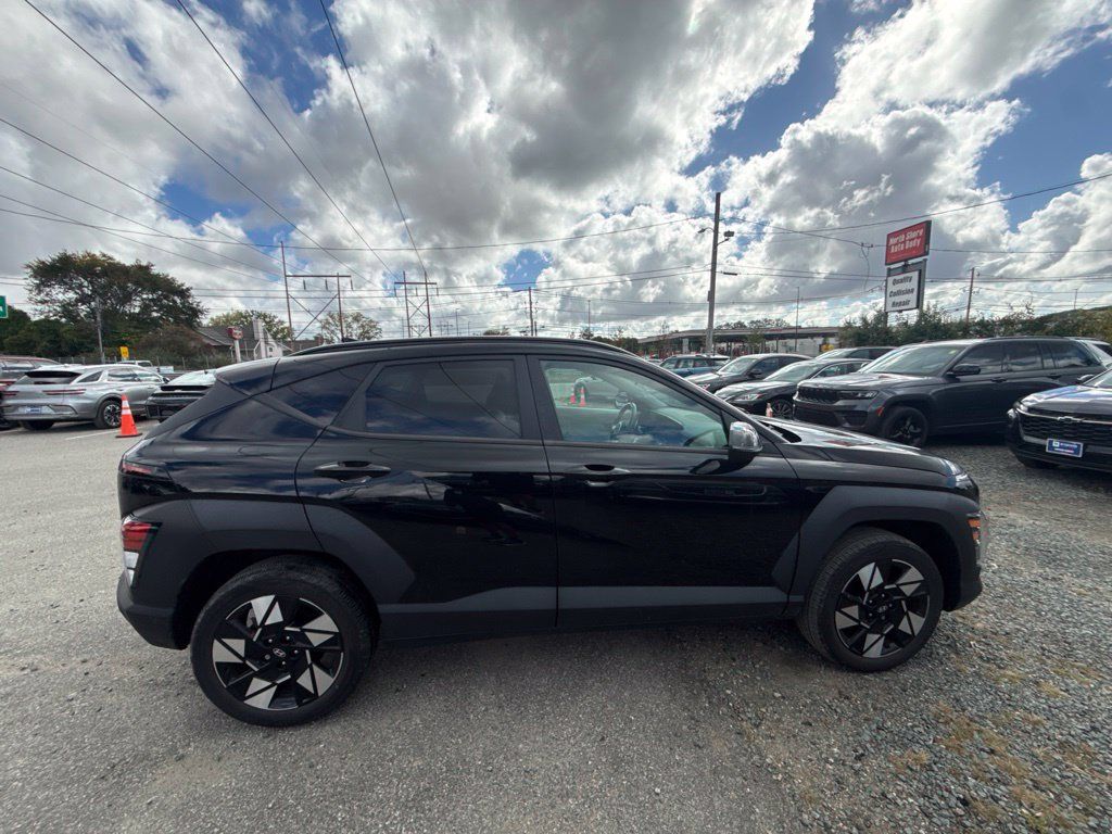 Used 2024 Hyundai Kona SEL w/ Convenience Package AWD/4WD image 5