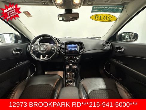 Used 2019 Jeep Compass Latitude FWD image 22