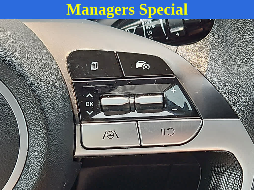Used 2024 Hyundai Elantra SEL FWD image 21