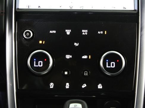 Used 2020 Land Rover Discovery Sport SE R-Dynamic image 20