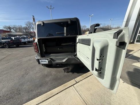 Used 2022 Ford Bronco Outer Banks image 6