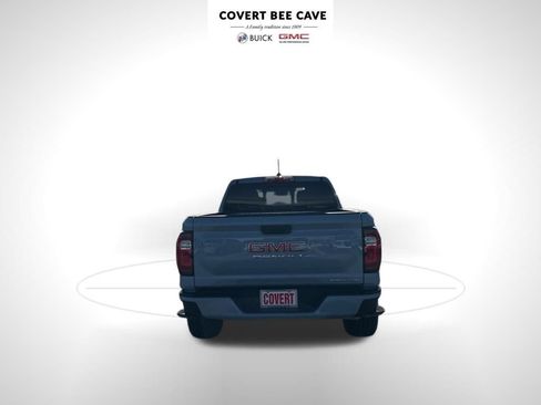 Used 2025 GMC Canyon Denali image 9