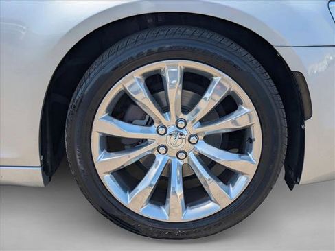 Used 2020 Chrysler 300 Touring w/ Chrome Appearance Package RWD image 23