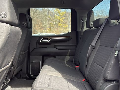Certified 2022 Chevrolet Silverado 1500 RST AWD/4WD image 27