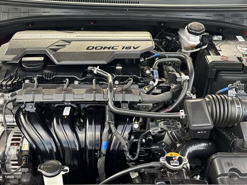 Certified 2024 Hyundai Elantra SEL image 11