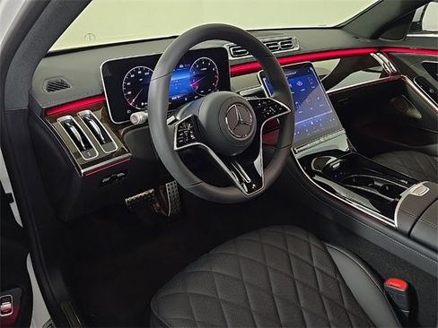 New 2025 Mercedes-Benz S 580 S 580 image 4