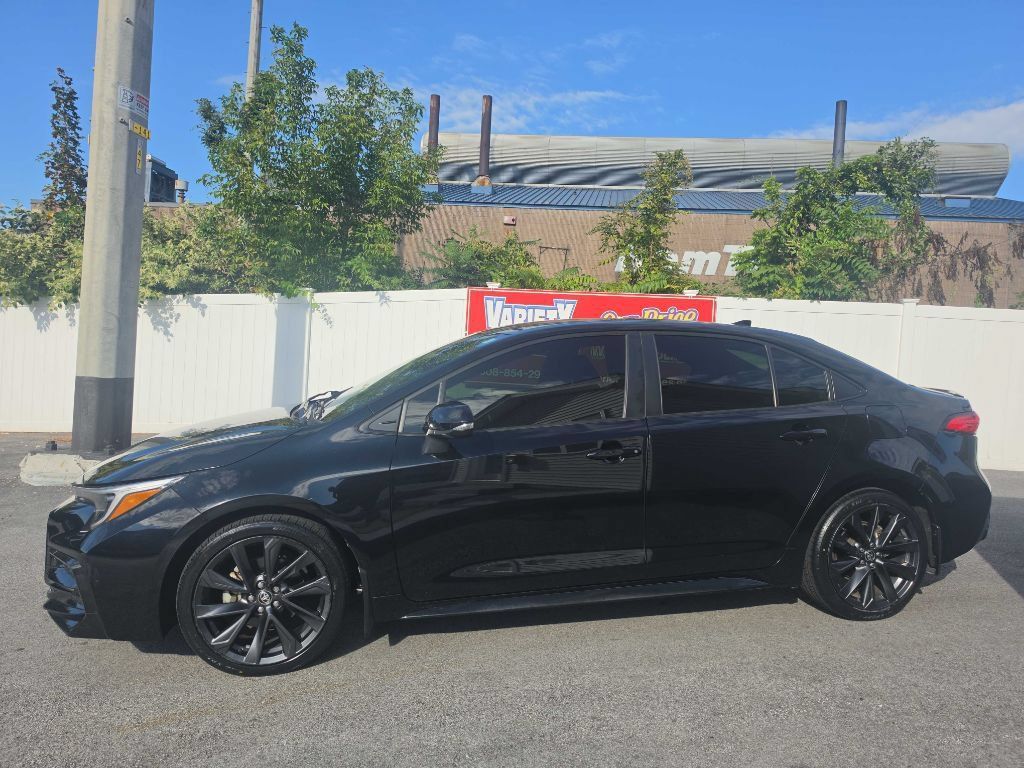 Used 2023 Toyota Corolla SE FWD image 11