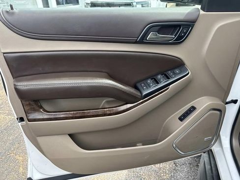 Used 2016 Chevrolet Suburban LT w/ Luxury Package image 24