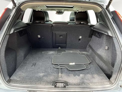 Used 2019 Volvo XC40 T5 Momentum AWD/4WD image 10
