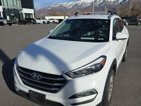 Used 2018 Hyundai Tucson SEL image 2