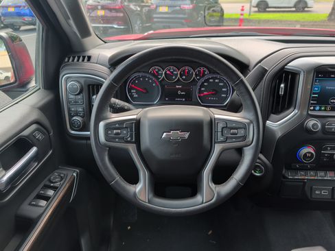 Used 2022 Chevrolet Silverado 1500 RST AWD/4WD image 21