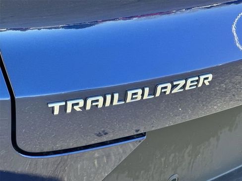 Certified 2023 Chevrolet TrailBlazer LT w/ Convenience Package image 30