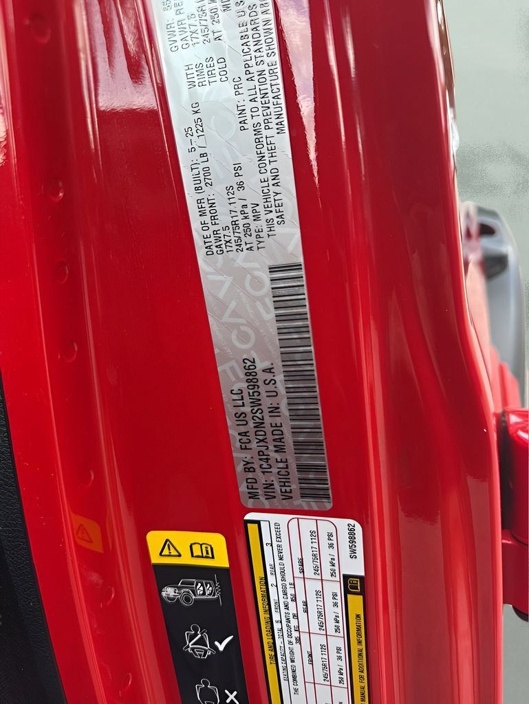 Used 2025 Jeep Wrangler Unlimited Sport AWD/4WD image 10
