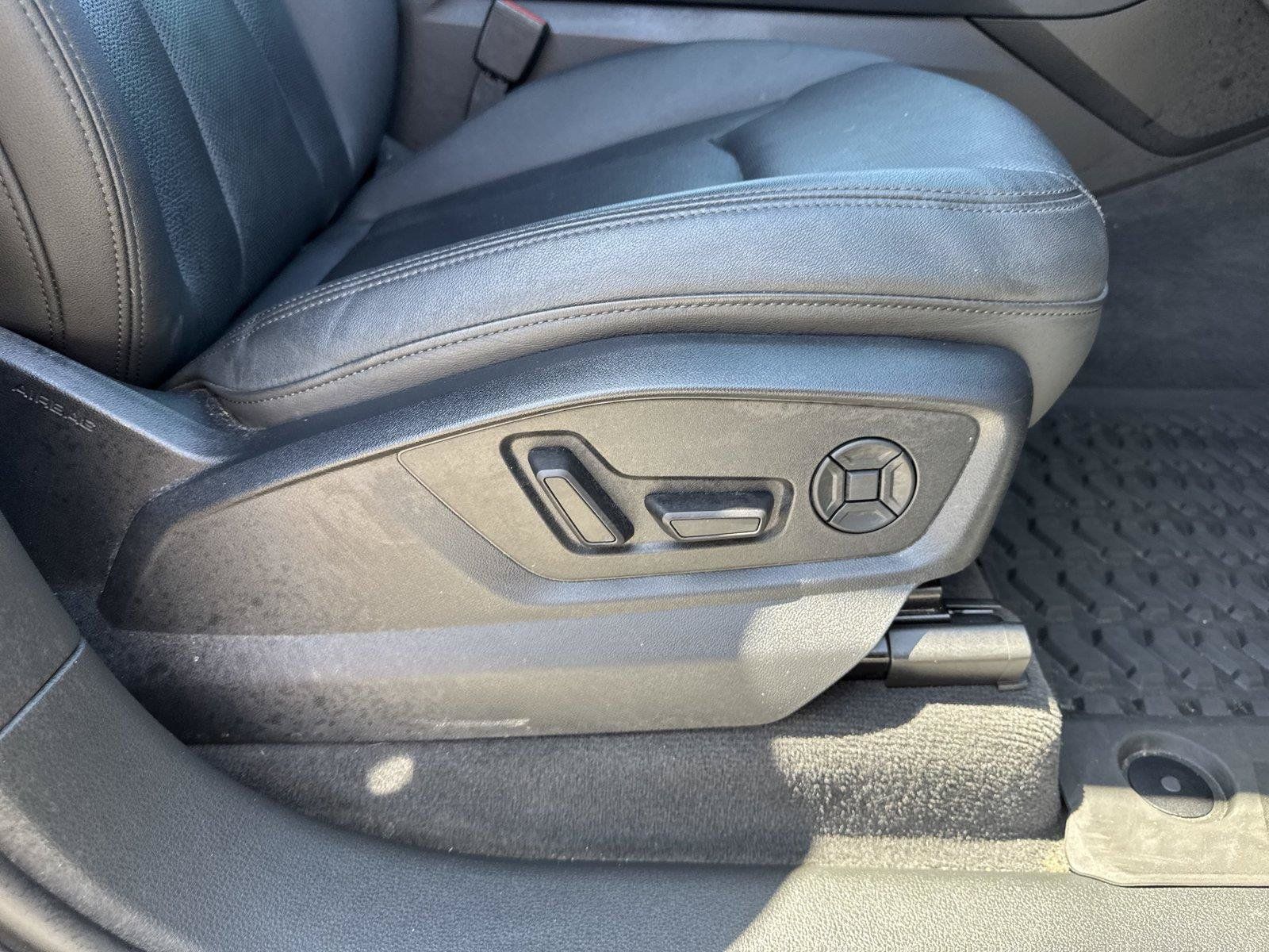 Used 2021 Audi Q7 3.0T Prestige AWD/4WD image 33
