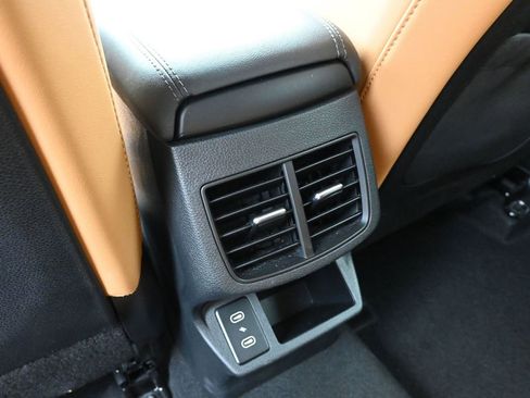 Used 2024 Kia Seltos EX image 28