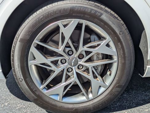 Used 2023 Genesis GV70 2.5T w/ Select Package AWD/4WD image 33