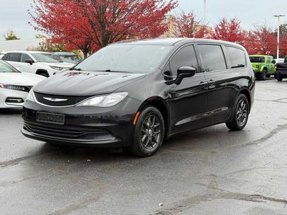 Used 2017 Chrysler Pacifica Touring