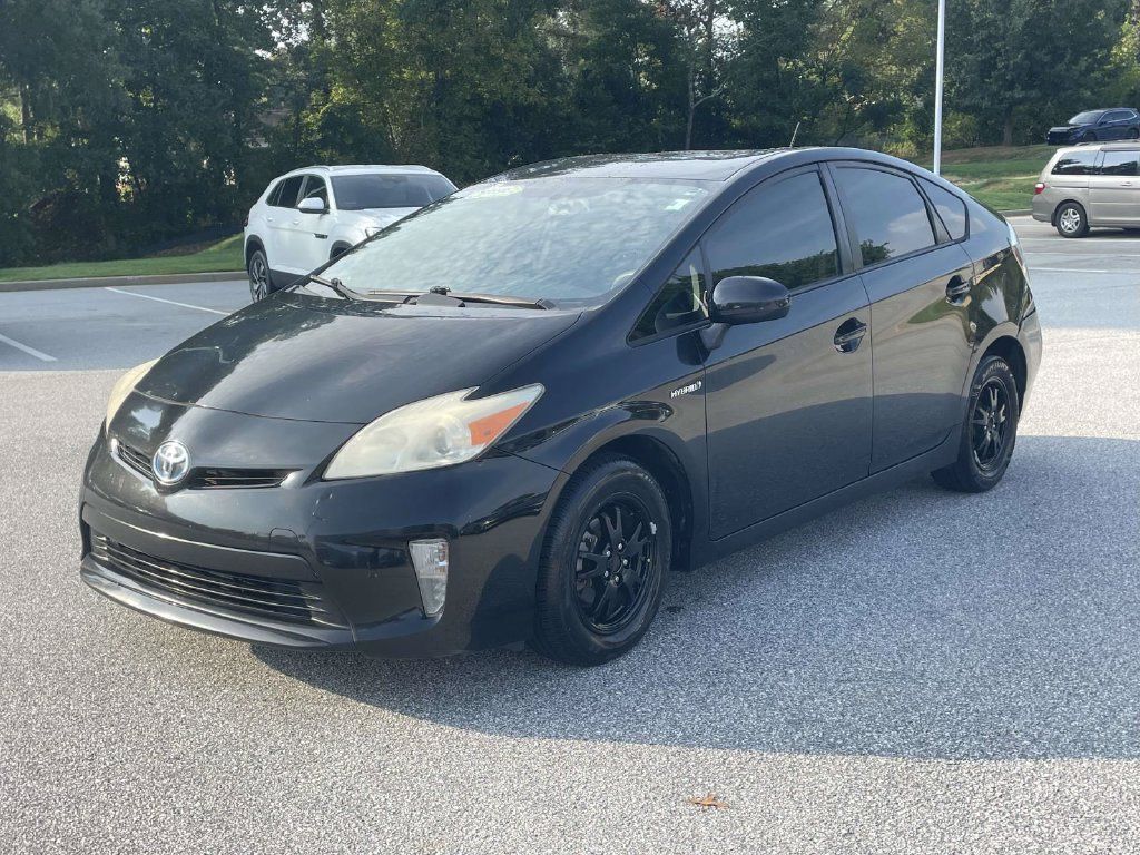 Used 2013 Toyota Prius Two FWD image 2