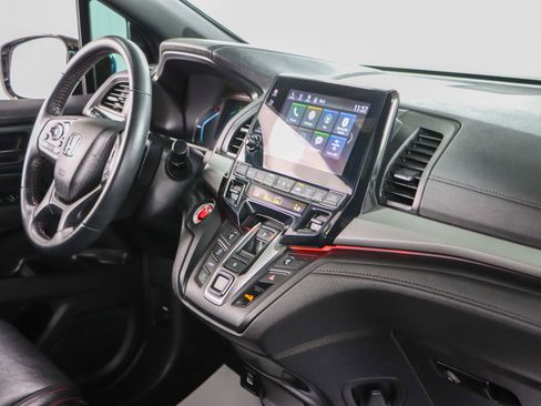 Used 2024 Honda Odyssey Sport image 27