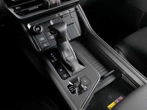 Used 2025 Lexus GX 550 550 Luxury+ w/ Accessory Package (2T) image 13