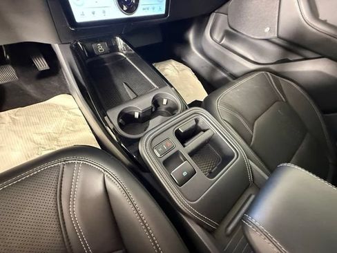 Used 2025 Ford Mustang Mach-E Premium AWD/4WD image 23