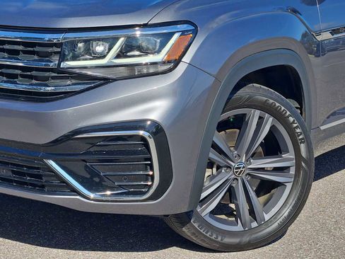 Used 2022 Volkswagen Atlas SEL R-Line image 11