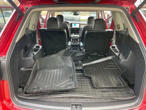 Used 2024 Volkswagen Atlas SEL Premium R-Line image 26