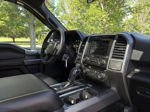 Used 2017 Ford F150 XLT w/ Equipment Group 302A Luxury AWD/4WD image 31