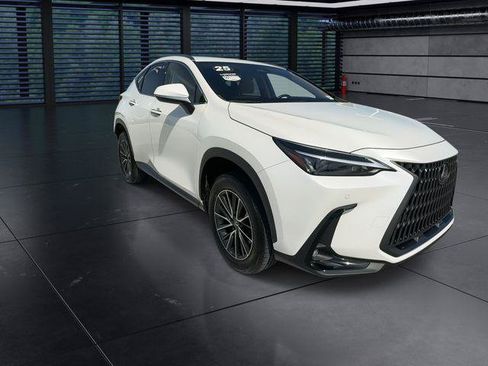 Certified 2025 Lexus NX 250 FWD w/ Accessory Package (Z2) image 2