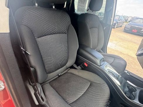 Used 2016 Dodge Journey SXT w/ Blacktop Package image 19