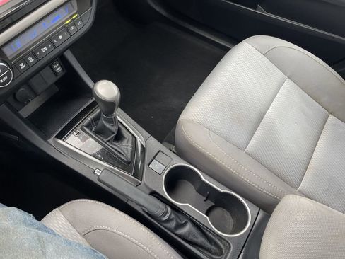 Used 2016 Toyota Corolla LE FWD image 21