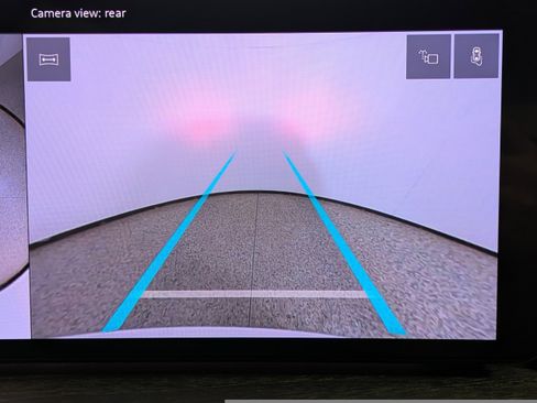 Used 2025 Audi Q5 Premium w/ Convenience Package image 21