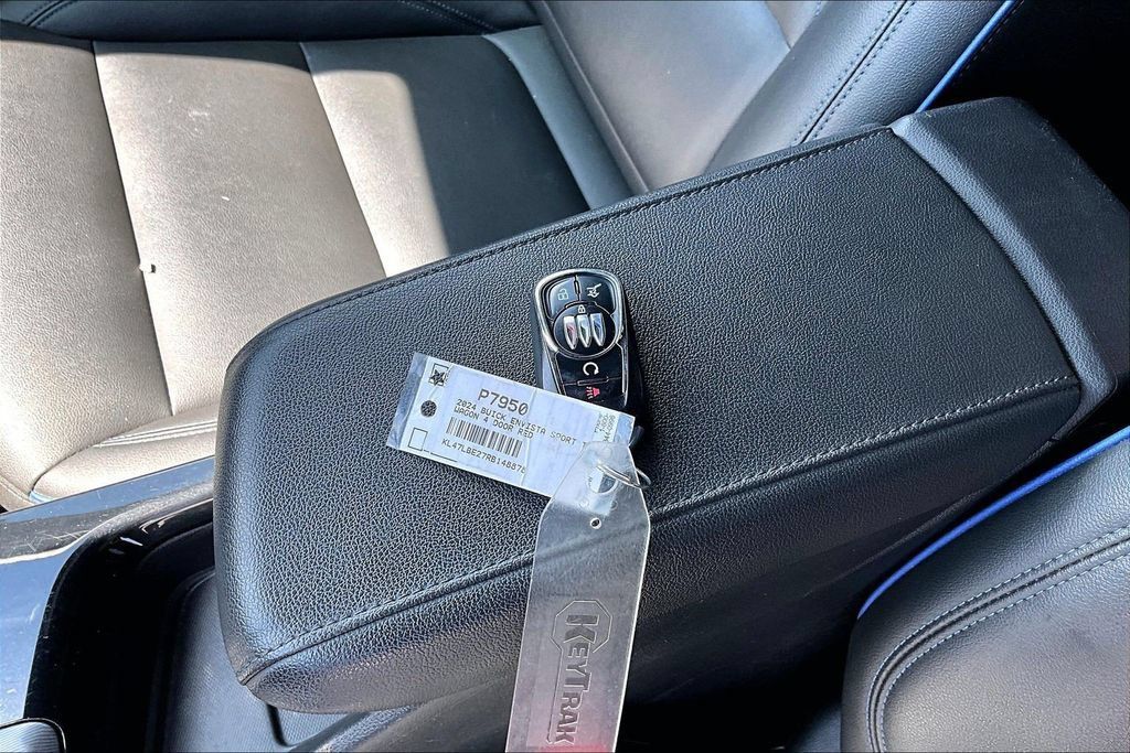 Used 2024 Buick Envista Sport Touring w/ Experience Buick Package FWD image 34