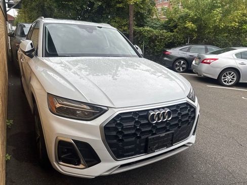 Certified 2024 Audi Q5 2.0T Premium AWD/4WD image 11