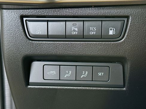 Used 2024 MAZDA CX-90 Plug-In Hybrid w/ Premium Pkg AWD/4WD image 17
