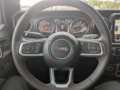 Used 2023 Jeep Gladiator Overland image 28