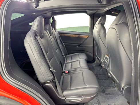 Used 2020 Tesla Model X Long Range image 39