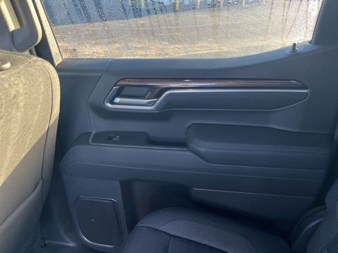 Used 2022 Chevrolet Silverado 1500 RST w/ Redline Edition image 13