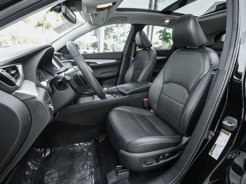 Used 2019 INFINITI QX50 Luxe w/ Navigation Package image 6