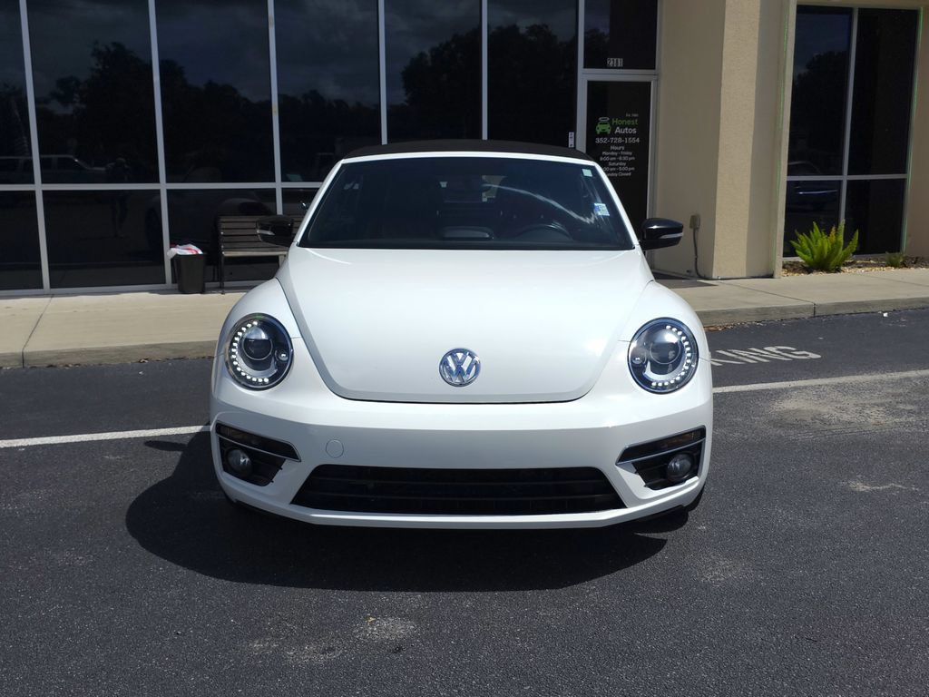 Used 2014 Volkswagen Beetle R-Line FWD image 3